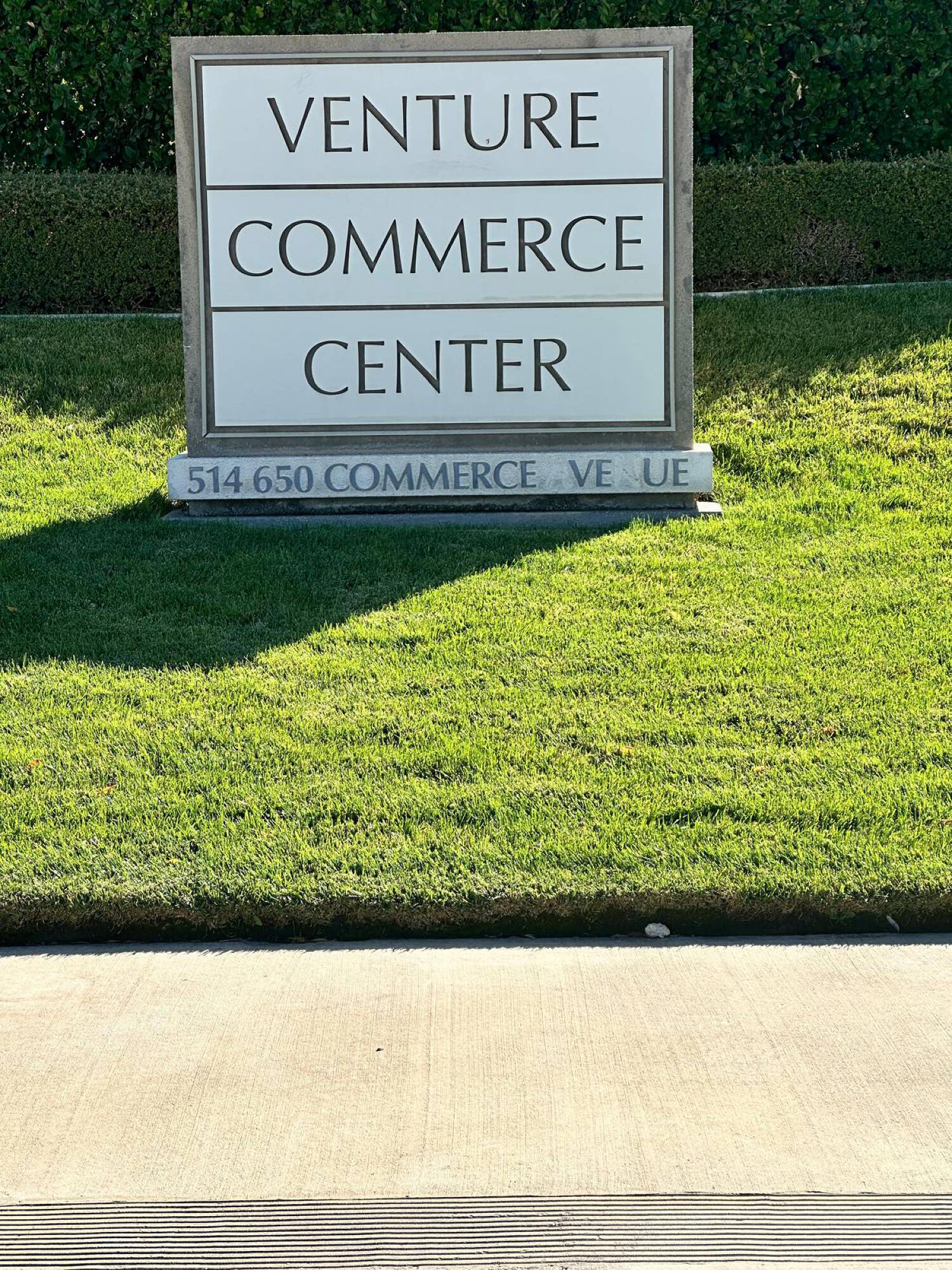 Convenient Commercial Office